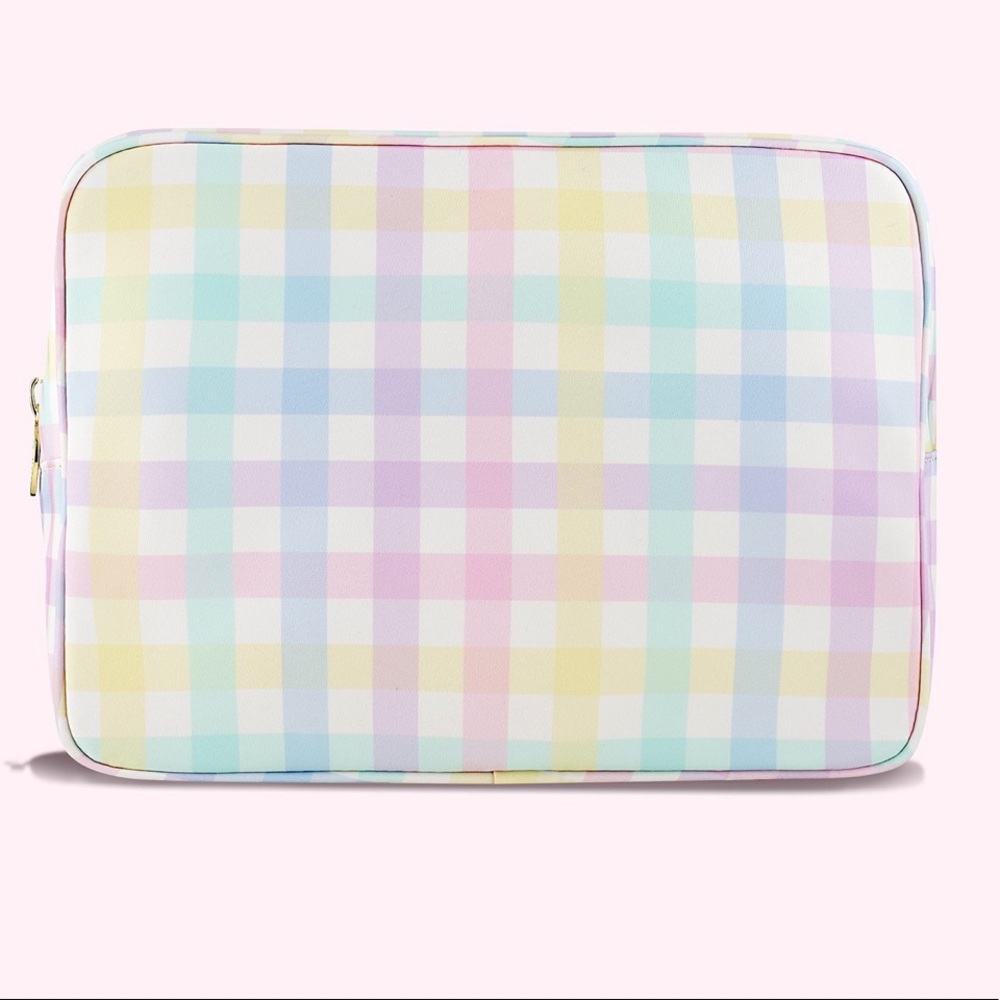Stoney Clover Pouch